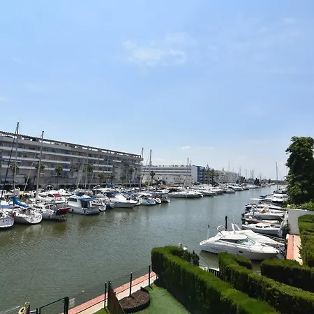 Rnet - 1-8 Puerto Madeira Canal View * 罗萨斯