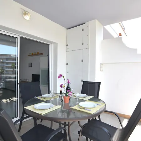 Rnet - 1-8 Puerto Madeira Canal View Apartment Roses